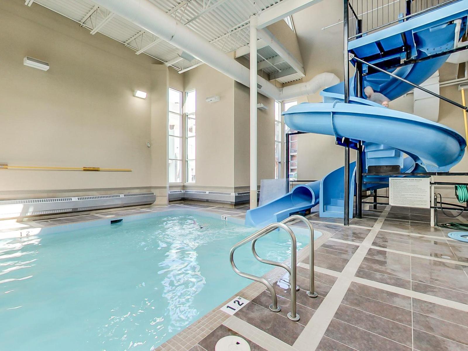 Outstanding Mountain Condo Waterslide And Hot Tub Managed By Little Sister Getaways Canmore Eksteriør billede